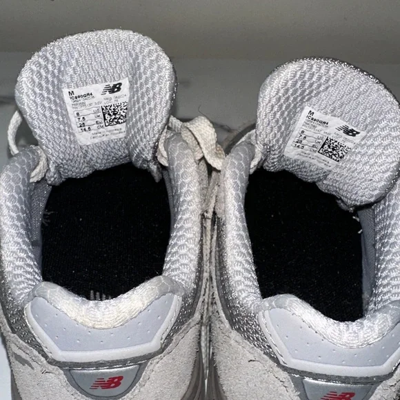 Pre-owned New Balance Kids' Black and Gray 999v4 Sneakers - Picture 12 of 14